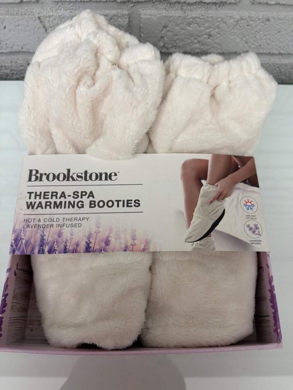 Brookstone Theta-Spa Warming Hot & Cold Lavender Infused Booties OSFM